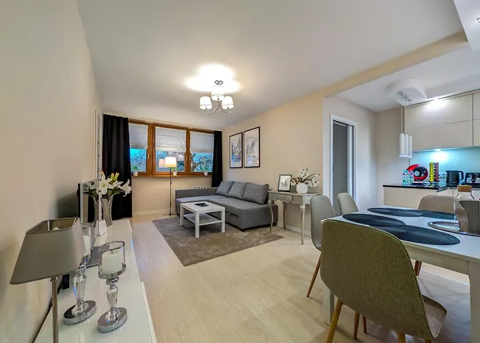 Drukarska Serenity By Bookinghost アパート