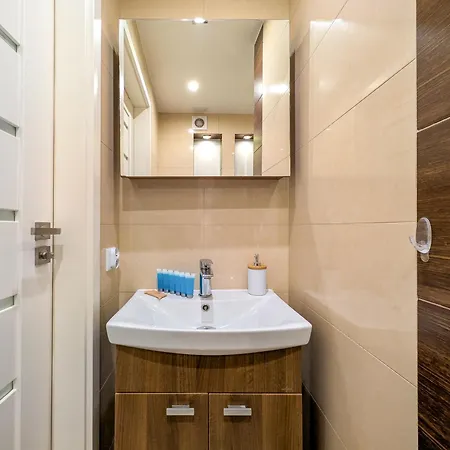 Drukarska Serenity By Bookinghost Appartamento Breslavia